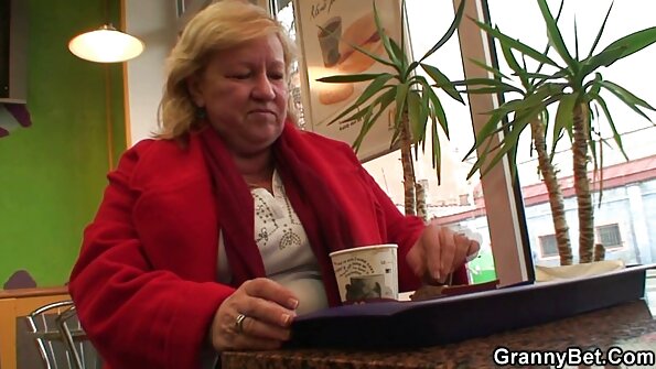 Hun overtalte sin mands ven til at piske hende i anal seks xx18 .