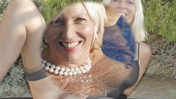 Diana seks porno wideo laver yoga udendørs risikabelt grov analsex pov.