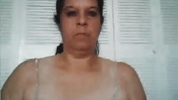Jeg deler værelse med intim sex video min stedsøster.