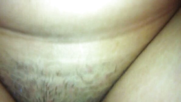 Anastasia Blonde lavede en cunnilingus syahrini seks til sin bedstemor.