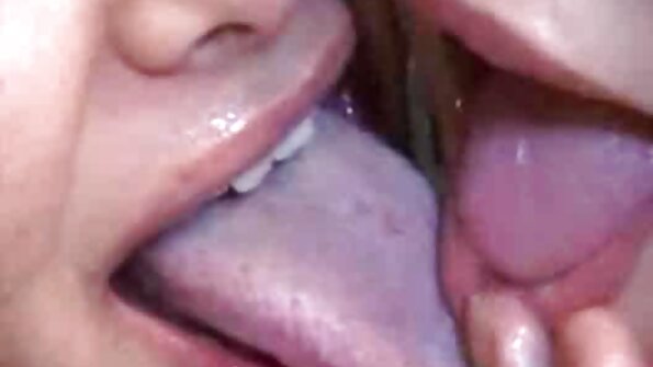Insatiable beder hende rive af . sex pornho