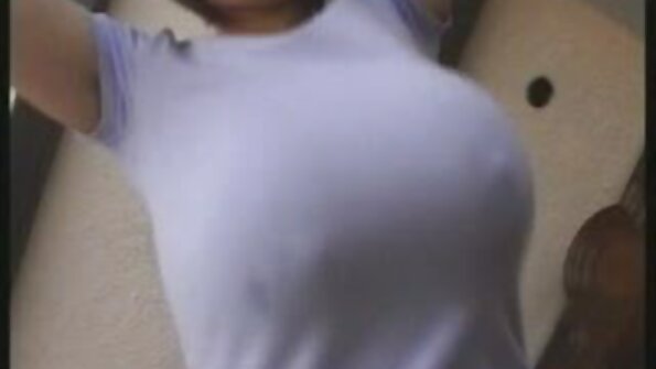 Rigtig risikable offentlig blowjob og sex i butikken, de omkringliggende freaks. xxx seks com